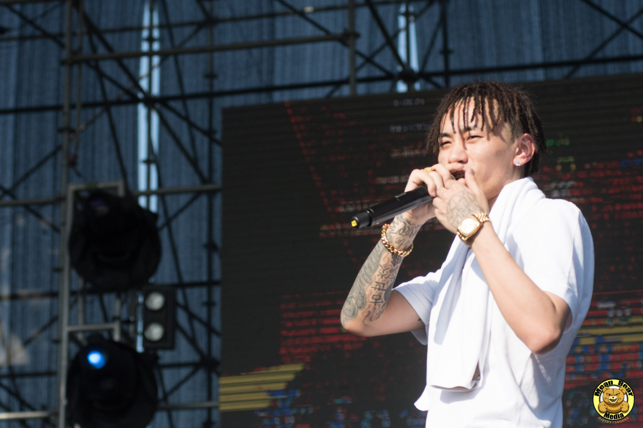 D5H_0381-400x284 Higher Brothers