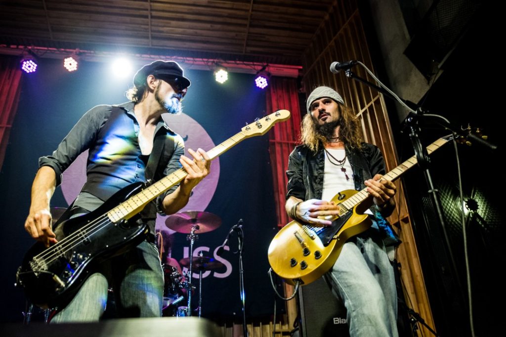 d8eaf92bgw1evg4q3z861j20au0gota7 Octopuss Band playing at Changzhou MiGong Livehouse 2015