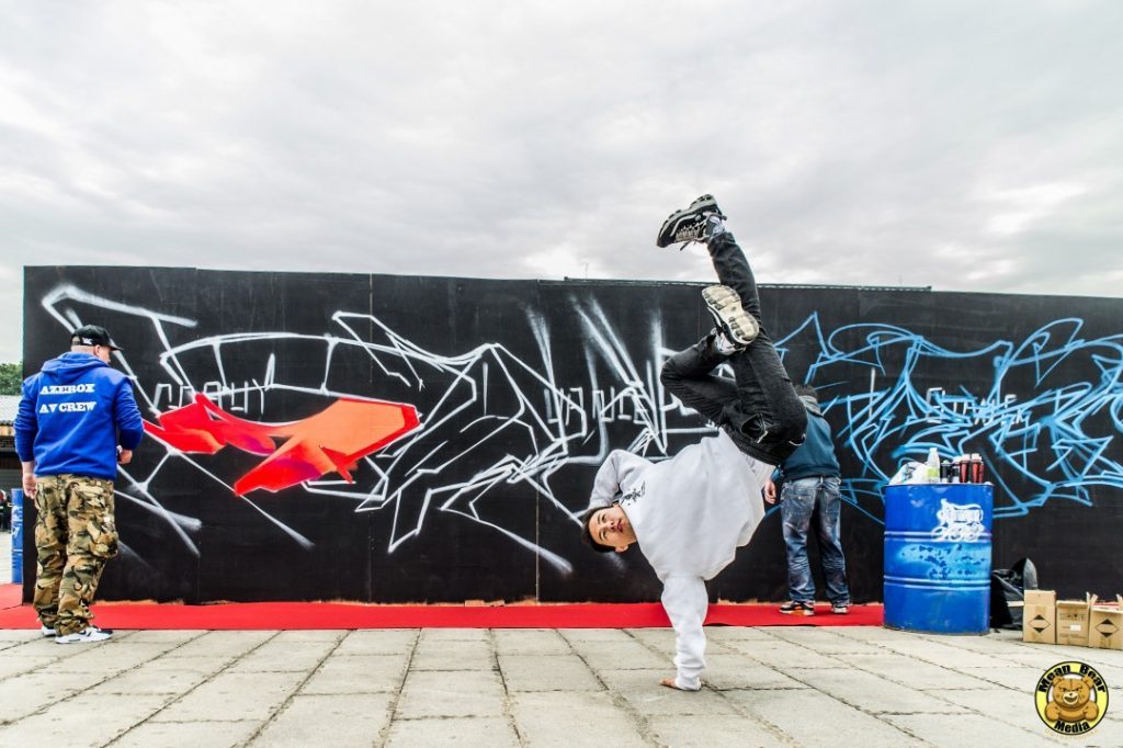 14925438_10211026763453286_4903227421711434204_n Changzhou Dragon Hiphop and graffiti festival