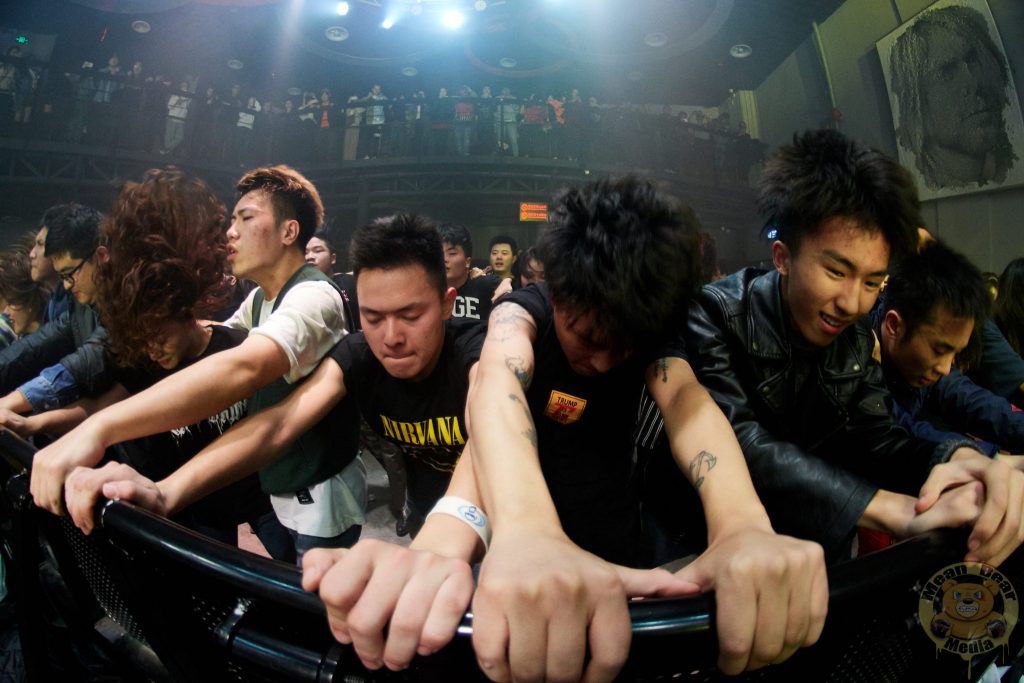 1542935328974_06dd20b9-701x1024 扭曲机器乐队 Twisted Machine in Nanjing at Ola Livehouse 2018