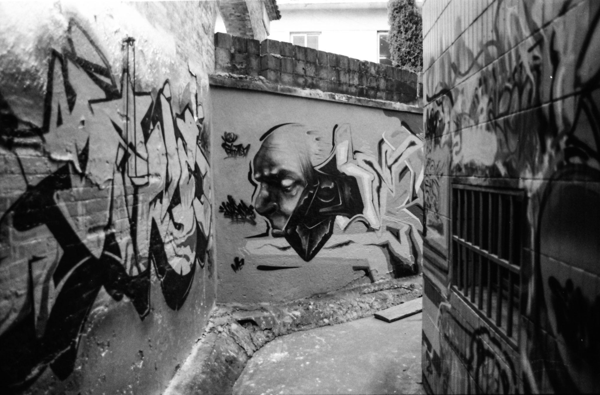  Shoot_Graffiti_Portfolio