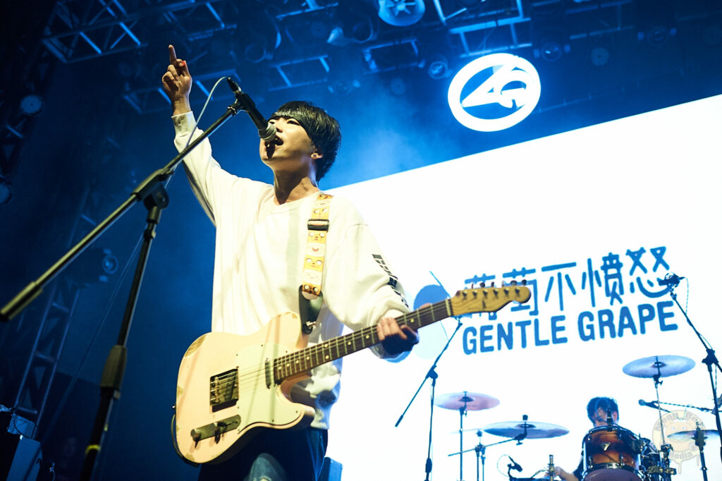 D3S_5109-682x1024 葡萄不愤怒乐队 at Ola Livehouse Nanjing China 2019