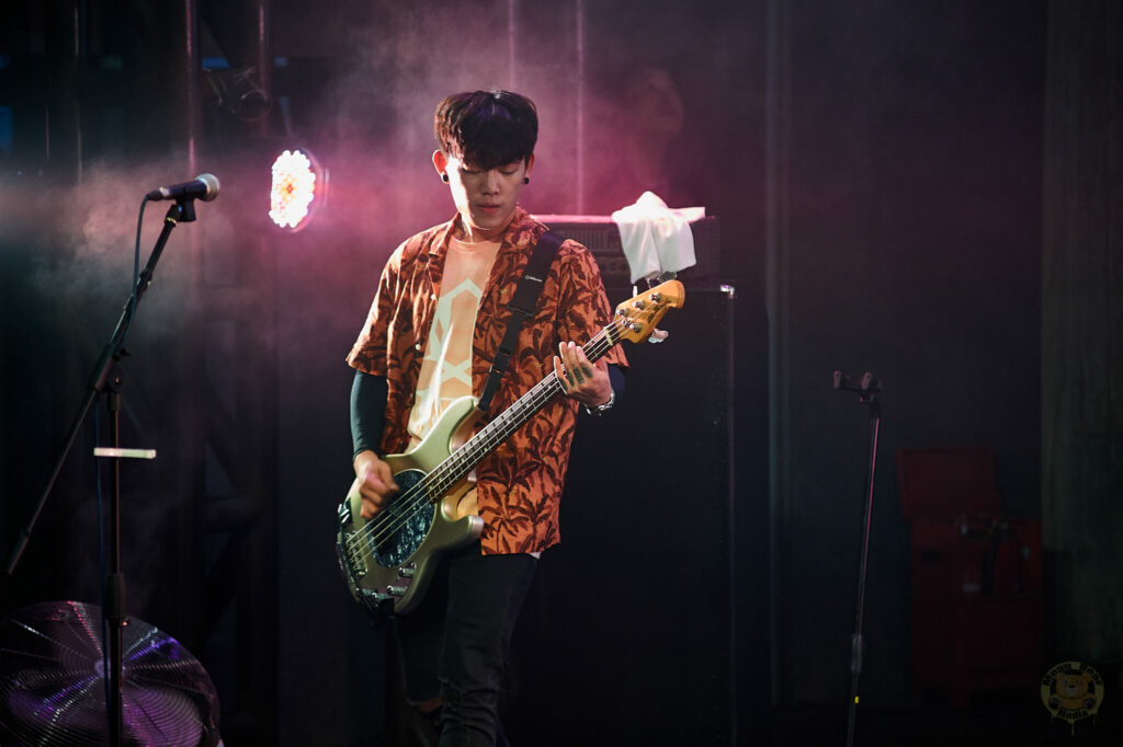 D3S_5109-682x1024 葡萄不愤怒乐队 at Ola Livehouse Nanjing China 2019
