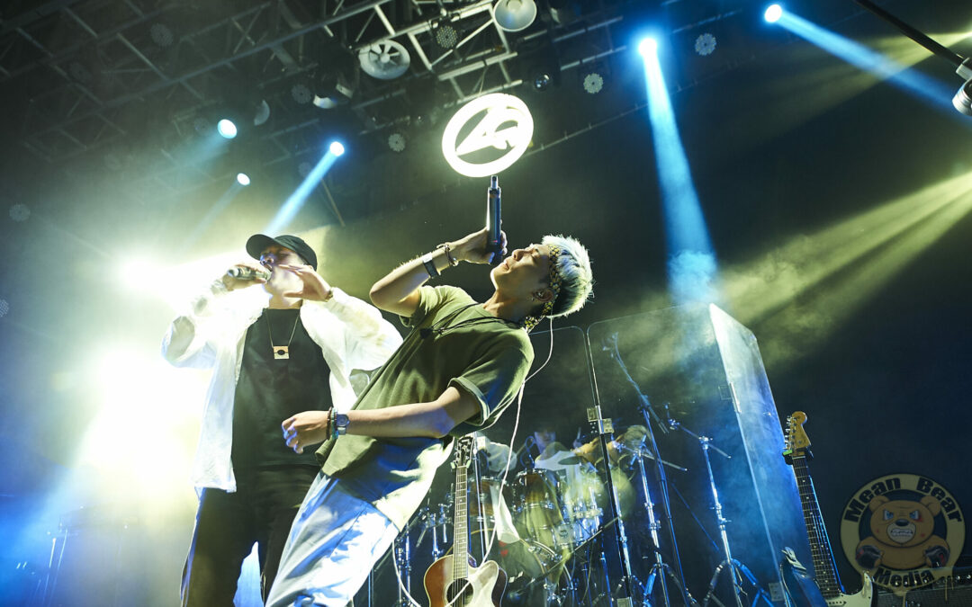 唐貓SUGARCAT playing at Ola Livehouse in Nanjing China 2019