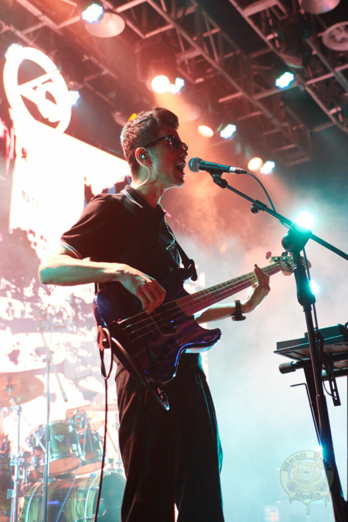 NDF_6254-682x1024 冷冻街乐队 playing at Ola Livehouse in Nanjing China 2019