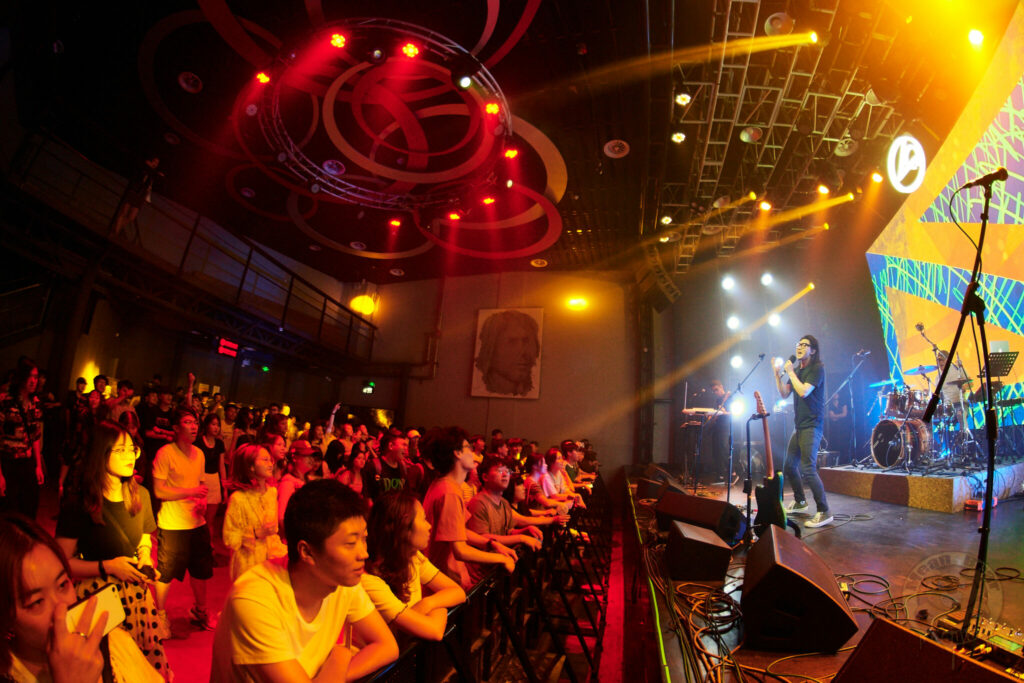 NDF_6254-682x1024 冷冻街乐队 playing at Ola Livehouse in Nanjing China 2019