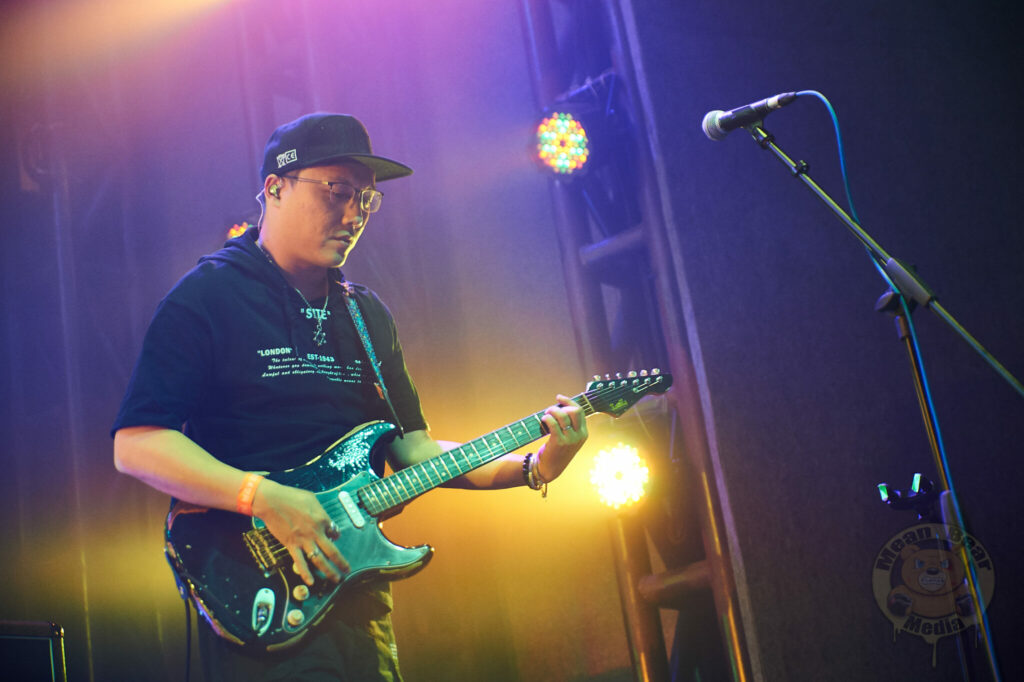 NDF_6254-682x1024 冷冻街乐队 playing at Ola Livehouse in Nanjing China 2019