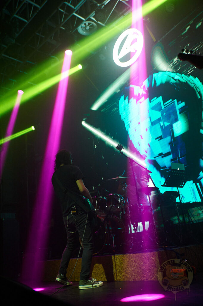 NDF_6254-682x1024 冷冻街乐队 playing at Ola Livehouse in Nanjing China 2019