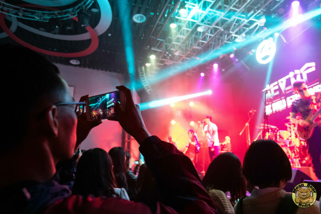 DSC_4122-1024x683 相对论乐队 playing at Ola Livehouse in Nanjing China 2019