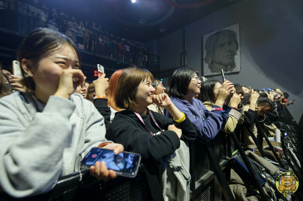 DSC_5947-683x1024 余佳运 playing in Ola Livehouse in Nanjing China 2019