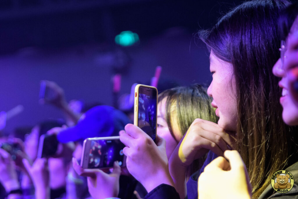 DSC_5947-683x1024 余佳运 playing in Ola Livehouse in Nanjing China 2019