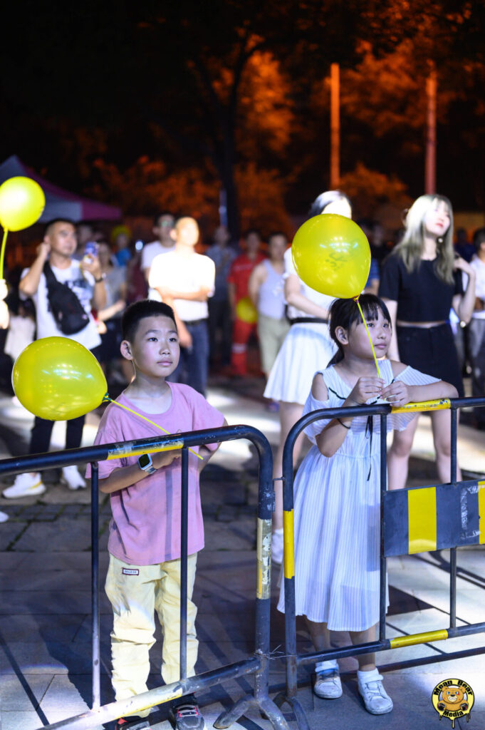 D3S_7202-681x1024 朱青菁, 田木子 and 唐瑶 playing at 西津渡 Zhenjiang China 2020