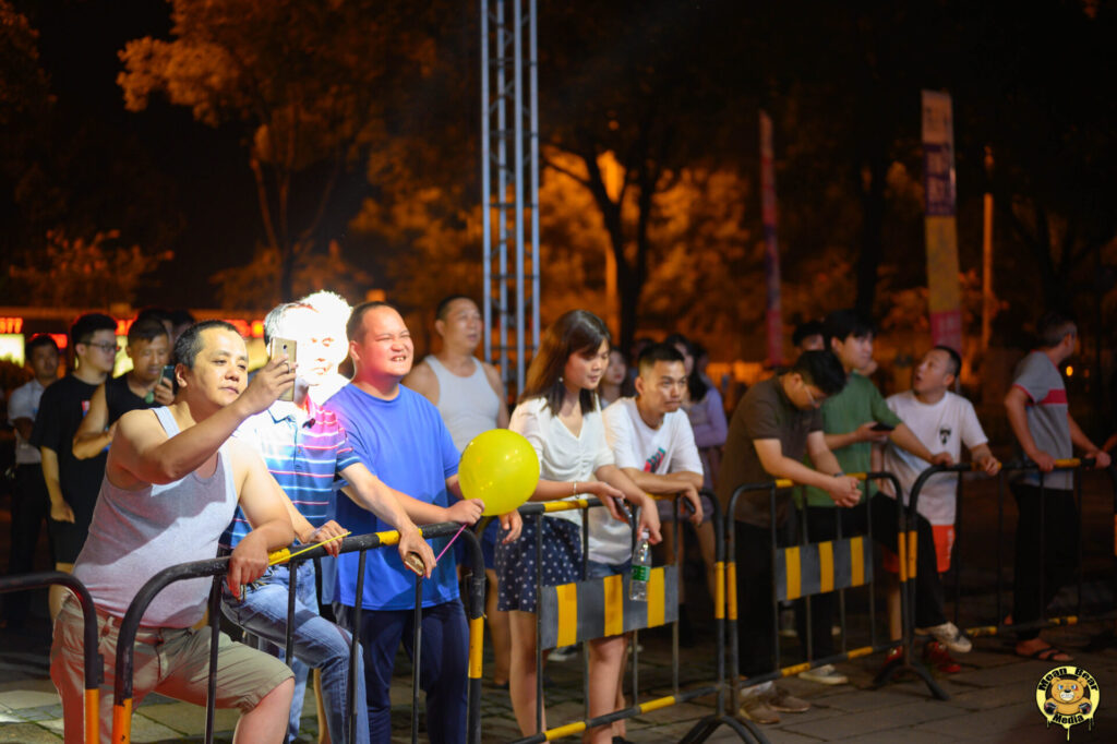 D3S_7202-681x1024 朱青菁, 田木子 and 唐瑶 playing at 西津渡 Zhenjiang China 2020